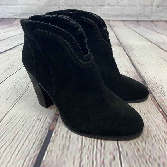 Vince Camuto Black Ankle Boots - VC-felishan - Picture 2 of 7